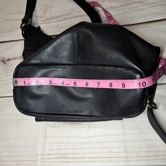 Giani Bernini Pebble Black Leather Hobo Chain Belt Purse - Picture 7 of 11